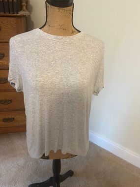 Athleta Light Heather Gray Crewneck Short Sleeve Tee